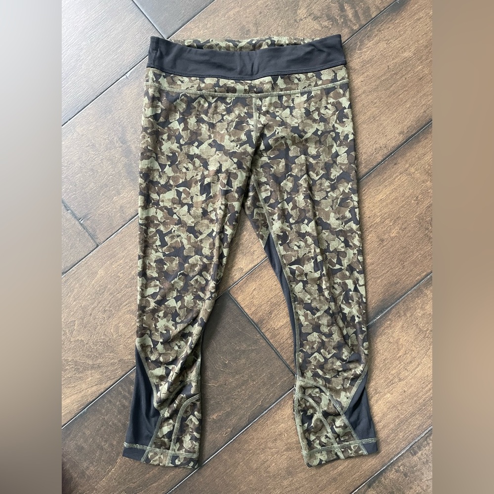 Lululemon Leggings Camo Size 4